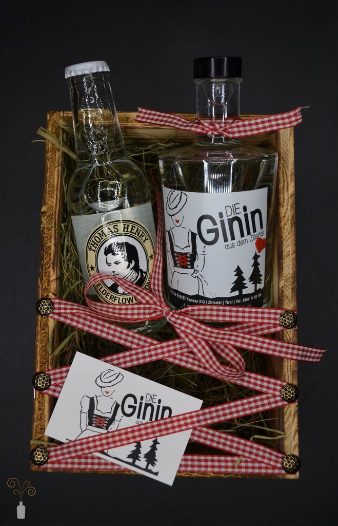 Ein Paket von Die Ginin mit Thomas Henry Elderflower Tonic